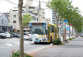 	西鉄バス「鳥飼三丁目」バス停	