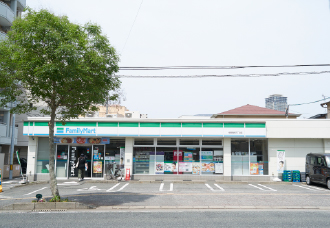 	ファミリーマート福岡鳥飼三丁目店	
